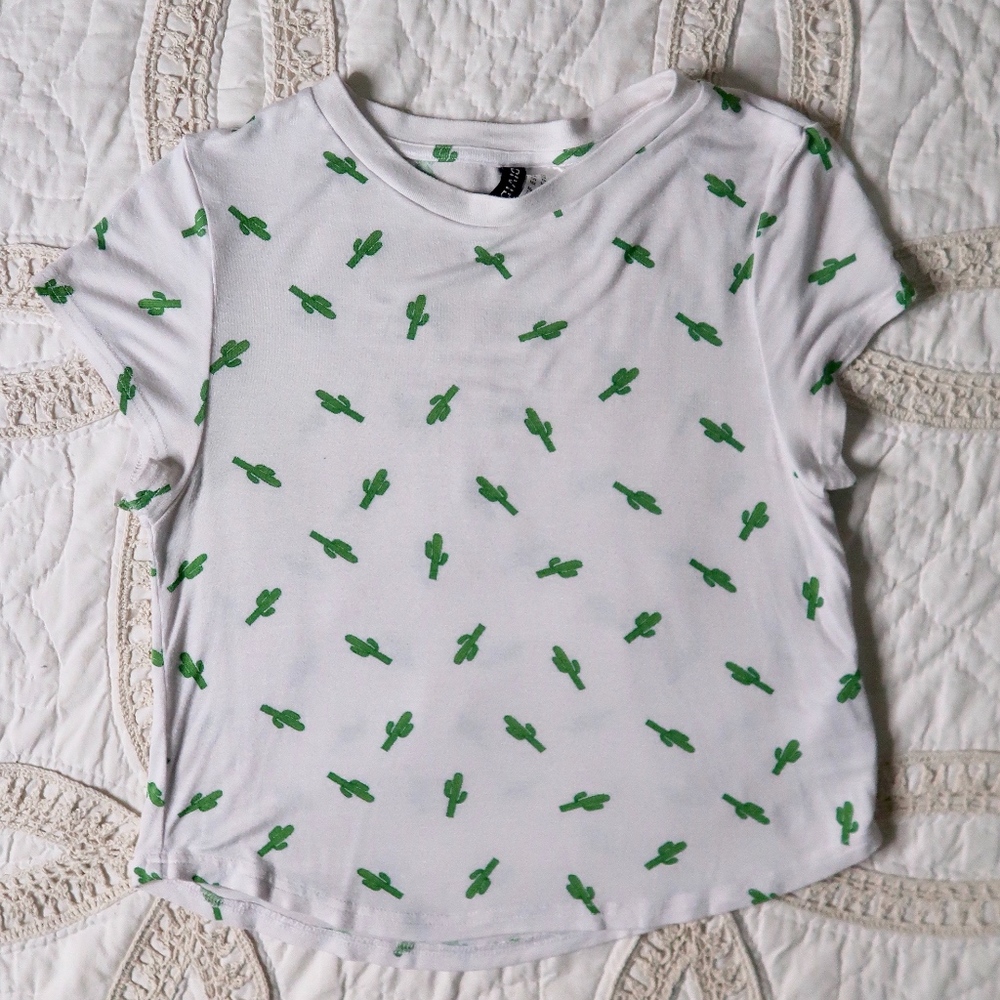 Cactus Print Cropped Tee